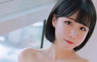 Addielyn(에디린)的纯白照片，没想到她的灵动能和这么单一的色调碰出这么多火花。