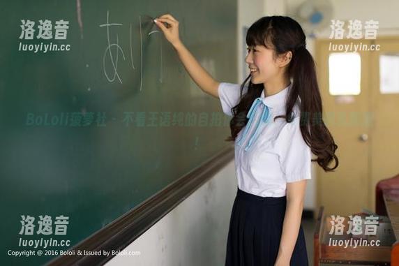 BoLoli菠萝社-王语纯 BoLoli菠萝社 - 不看王语纯的自拍你会后悔,免费美图乱撒糖!