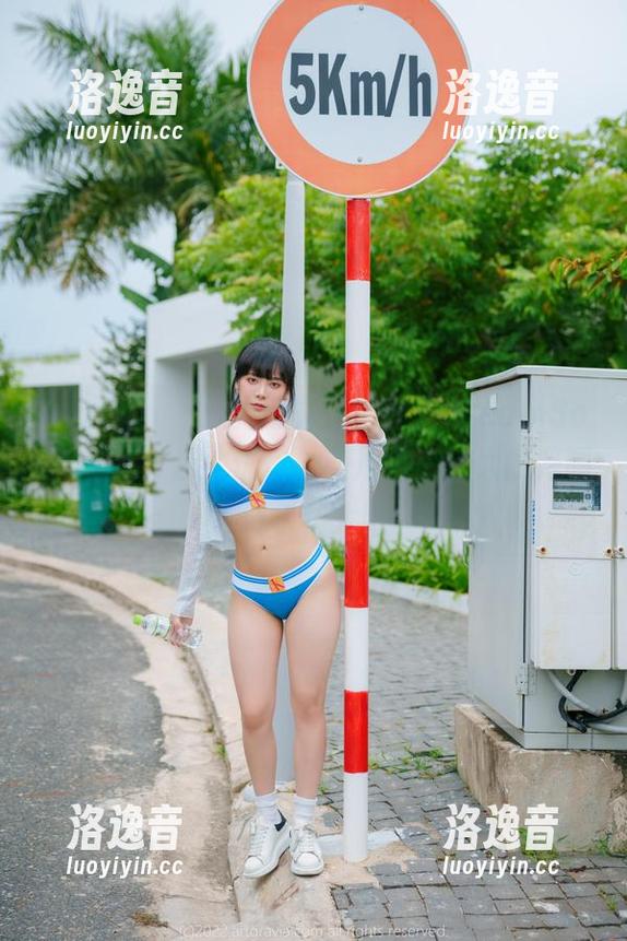 Dami(퀸다미)的写真：这个“CreamSodaVOL”让人恍惚，照片中的她大概是喝了汽水长大吧。