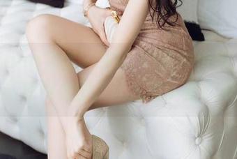 HuaYang花漾 – 宋KiKi扔掉传统，呈现最新旗袍美图，让人想多看几眼！