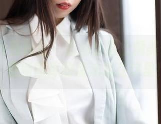 MiStar魅妍社 – 当浴缸遇上糯美子Mini，最新图库的魔法就在这里！