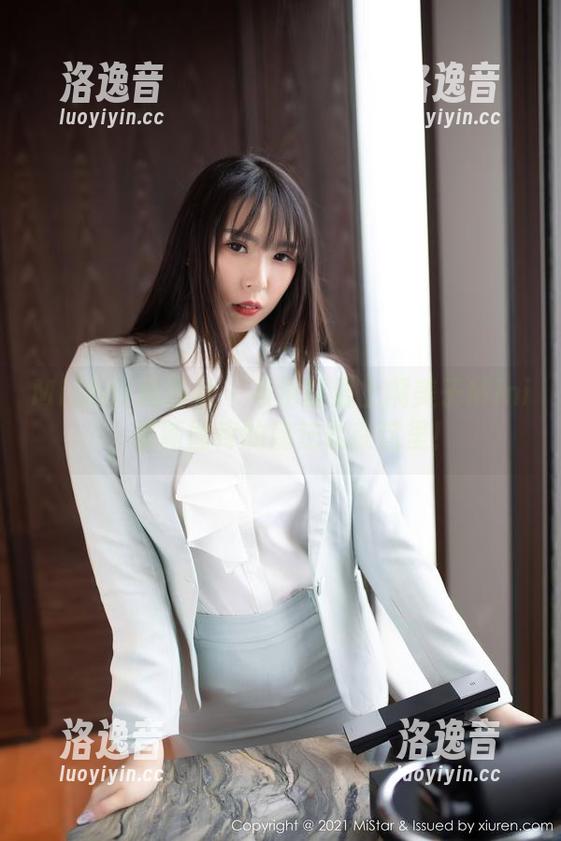 MiStar魅妍社 - 当浴缸遇上糯美子Mini，最新图库的魔法就在这里！