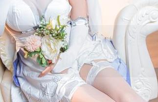 离谱的美图精选：Momoko葵葵和少女前线K2的玩味时光