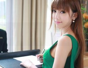 MyGirl美媛馆 – 黄乐然的新作上线，原图带着灰丝，好像要把我卷进一种奇妙的状态里。
