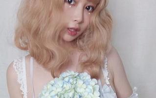 说好的厨娘呢？每次看高清壁纸里PAKI酱，肚子里的声音都不想停了！