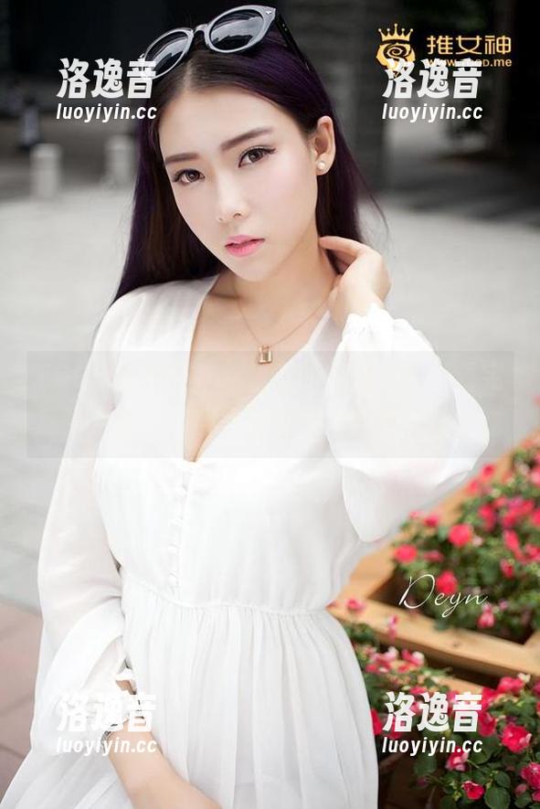 TGOD推女神-魏扭扭 TGOD推女神 - 魏扭扭的旗袍美图,看完后打开窗,随风飞扬的都是胶卷的味道。