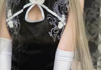 UGirls尤果网 – 想要居家的归属感？来看佟蔓的高清写真集，尽在指间！