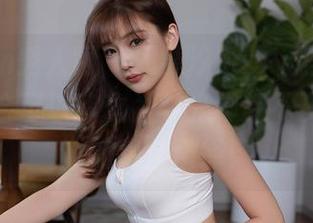 Xiuren秀人网 – 周慕汐baby黑丝合集：这组合可以称之为“光脚赶不及穿黑丝”的绝佳演绎！