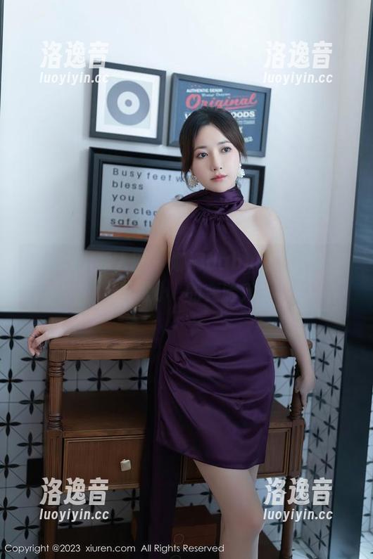 Xiuren秀人网-娜娜baby Xiuren秀人网 - 娜娜baby的写真集:日常小鎮的变脸秀