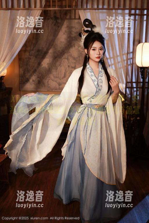 Xiuren秀人网 - 一见倾心的牛仔裤：安然Maleah挑战从不穿牛仔的勇气与智慧，合集看这里！