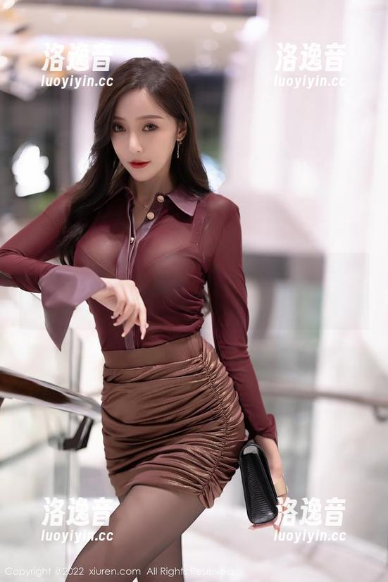 Xiuren秀人网-徐莉芝Booty Xiuren秀人网 - 当短裙遇上美腿,高清组合让你眼前一亮-徐莉芝Booty图包哦