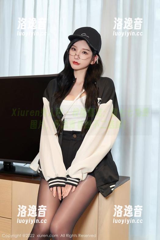 Xiuren秀人网 - 校服情结：甜七七免费图片，怀念青春的不二选择！