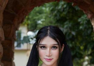 YouWu尤物馆 – 温心怡的美图合集：说好的花嫁，结果怎么这么不一样呢？