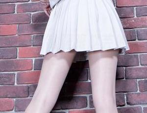beautyleg – 制服跟赵芸的私拍、套图结合后，竟然产生了这样奇妙的效果