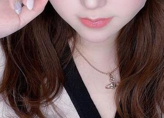 サク(saku)的学妹写真，个人觉得当模特的钱应该给我们这群“吃瓜”群众分一分！