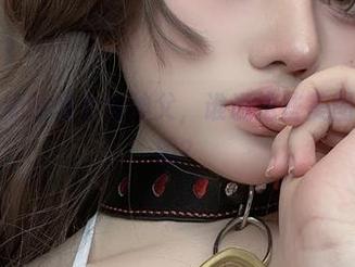 一笑芳香沁的修女与神父，谁说这些美图不能很有趣？