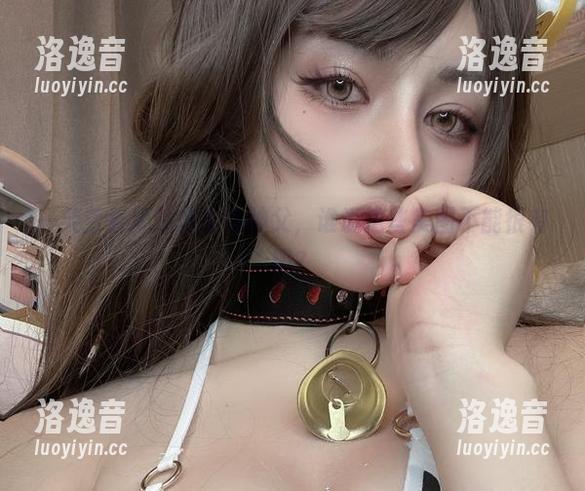 一笑芳香沁的修女与神父，谁说这些美图不能很有趣？
