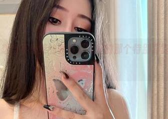 微密圈 – 想当不爱笑的赛琳美图里的那个特别嘉宾？下载是必经之路！
