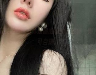 微密圈 – 不爱笑的赛琳与体操服的450度旋转，图片合集让人无可自拔。