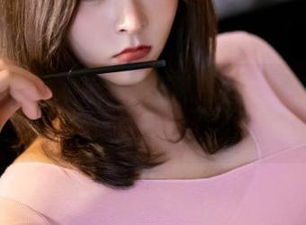 丽柜 – 上线冲浪，小爽裸足资源在等你发掘！