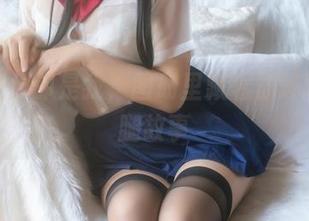 你的视线即是我，图册里藏着你烨烨的美腿故事
