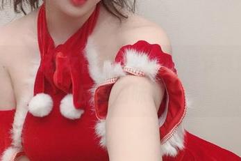依依超级懒在女仆2.0里，小细节真让你想反复回味啊