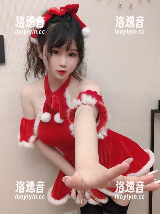 依依超级懒 依依超级懒在女仆2.0里,小细节真让你想反复回味啊