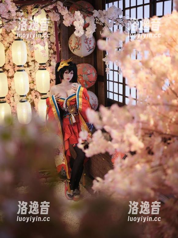 大梨子不是御姐 看到大梨子不是御姐的婚纱图库,我想说,这哪是一场婚礼,简直是秀场!