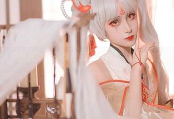 奶狮不咬人户外探险：最新图册，让你在人群中也能‘独乐’！