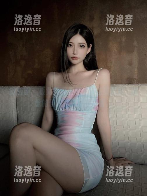 妮是老虎 微密圈 - 板凳和妮是老虎的私房图包,随意的碰撞竟然让人停留。