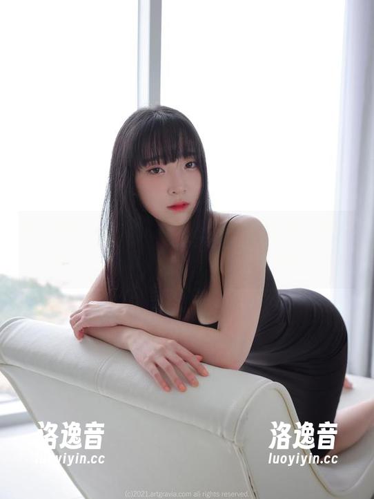 姜仁卿(강인경)全套出击，原图就像一杯“情人节鸡尾酒”，看了让人犯醉。