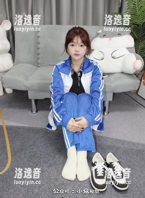 小众视觉-小薯条 小众视觉 - 小薯条校服心机:撩人的私房图集