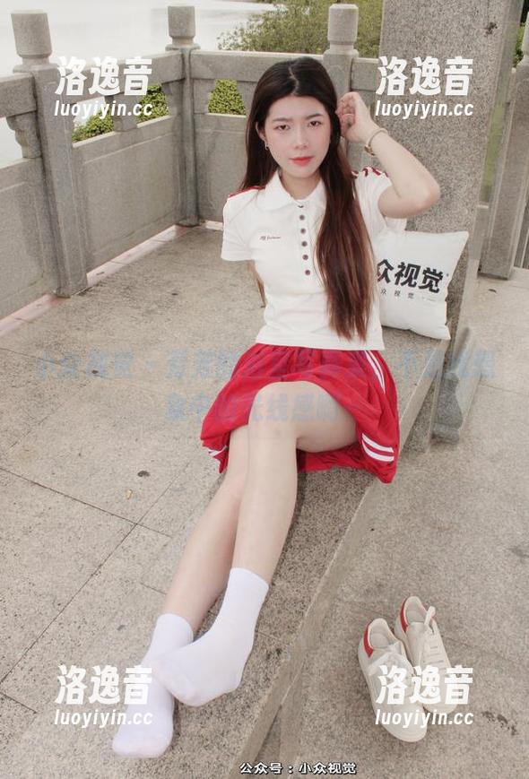 小众视觉-芳芳 小众视觉 - 芳芳的浴室写真集,不是我想象中的光线感啊~