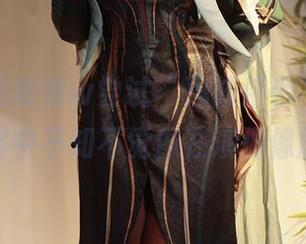 小容仔咕咕咕w尝试“玛修侍者”，套图欣赏中不知不觉像在演偶像剧？