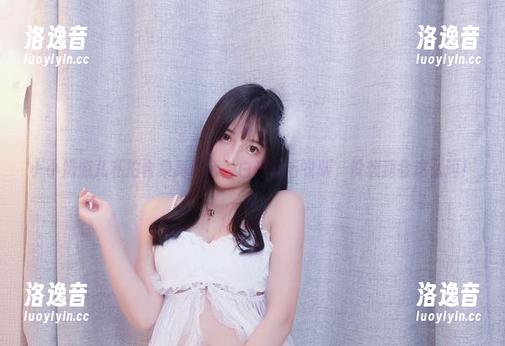 小小奶瓶儿私拍合集真心话，白开水毛衣版，没想到会这么逗！
