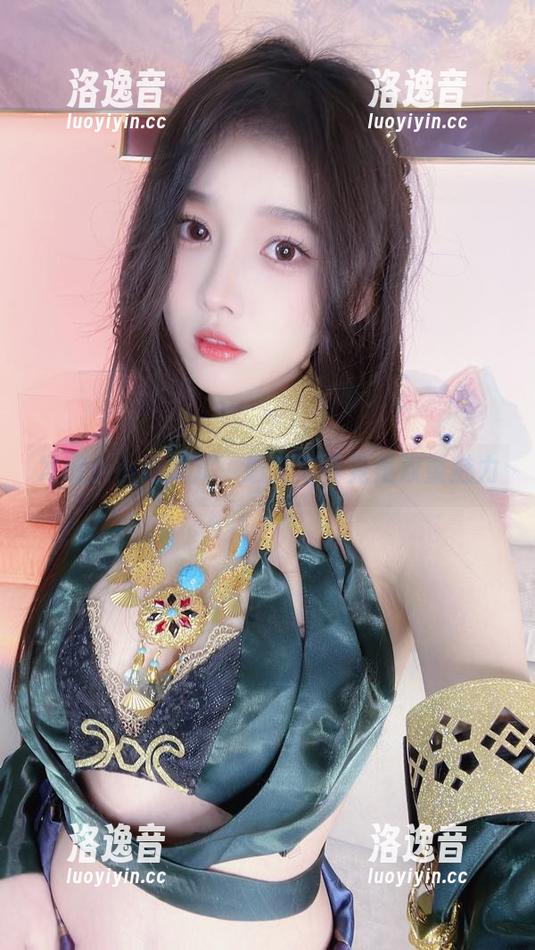 发现小小奶瓶儿，最新写真竟是双重魅力