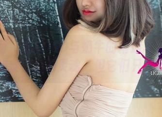 尤果网 – 毛COCO与奶牛的精选写真：我试图捕捉它们的灵魂，但它们只想吃草。