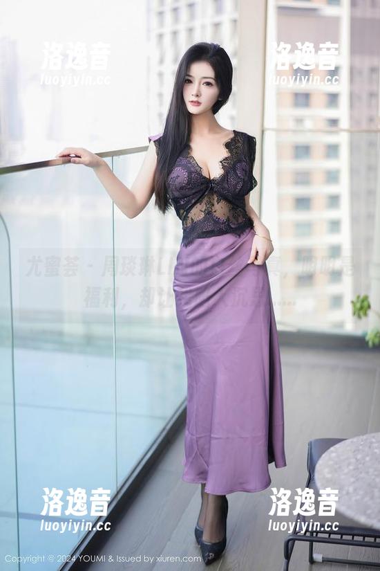 尤蜜荟 - 周琰琳LIN的白丝写真，明明是福利，却让我陷入沉思......