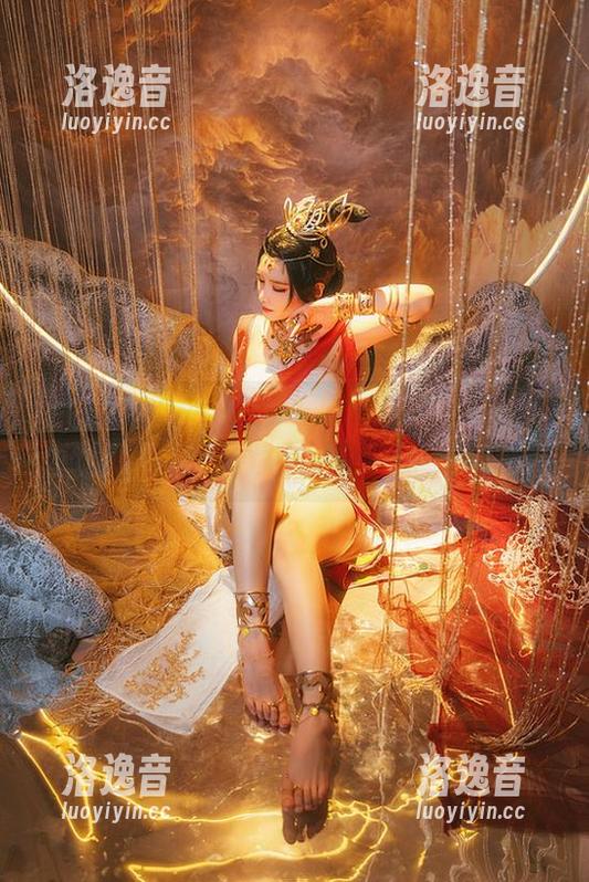 幼爱youmeko 幼爱youmeko的图库与樋口円香:那淡淡的灰丝,高清呈现