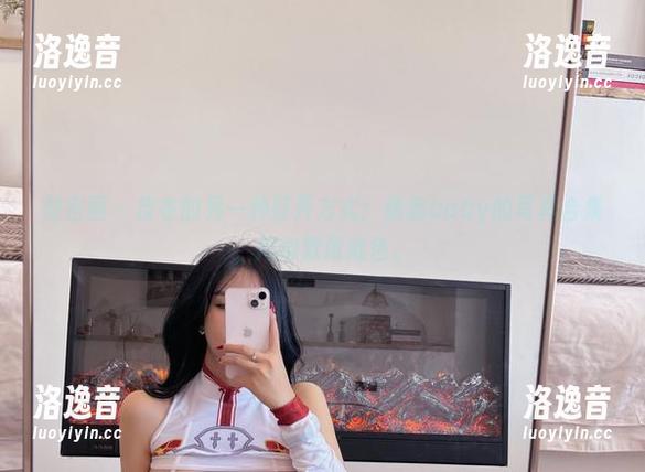 张鑫baby 微密圈 - 皮衣的另一种打开方式:张鑫baby的写真合集,用幽默做底色。