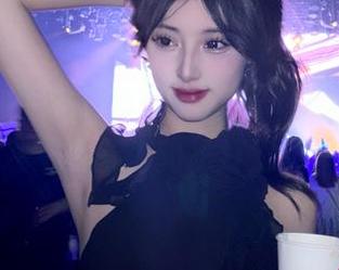 怡子yiii豹纹写真：你绝对不会相信，我才不是来为豹子打工的！