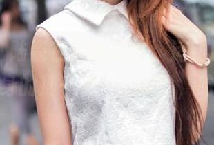 推女郎 – 陆瓷在线新动作，运动原图展示：转身的那一秒……危险，哈哈！