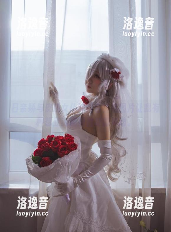 日奈娇 日奈娇与皮质女仆的结合,这图片让我有种想立刻撕掉脸皮的冲动。