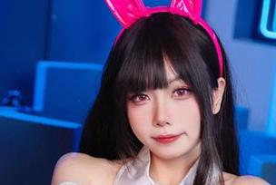 末夜787的“泳衣”美学：蕾姆女仆的原图合集，时不时刺痛我这颗心。