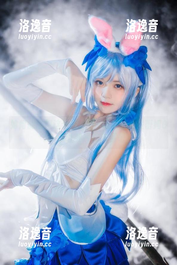 桜桃喵 如何能忽视这个图库里桜桃喵的长发蕾姆02?就让我一路沉浸吧。