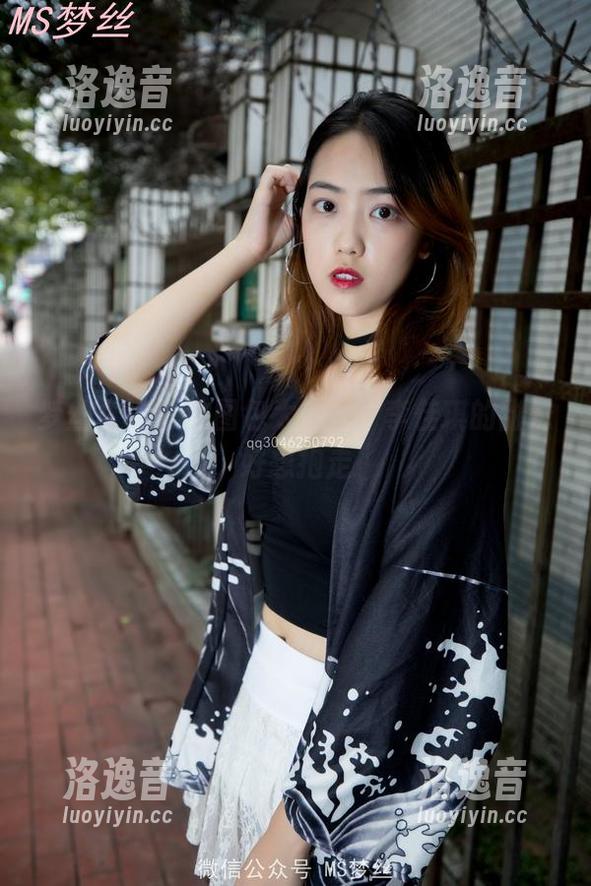 梦丝女神-李佳琪 梦丝女神 - 这图包太治愈,李佳琪的甜妹好想抱走