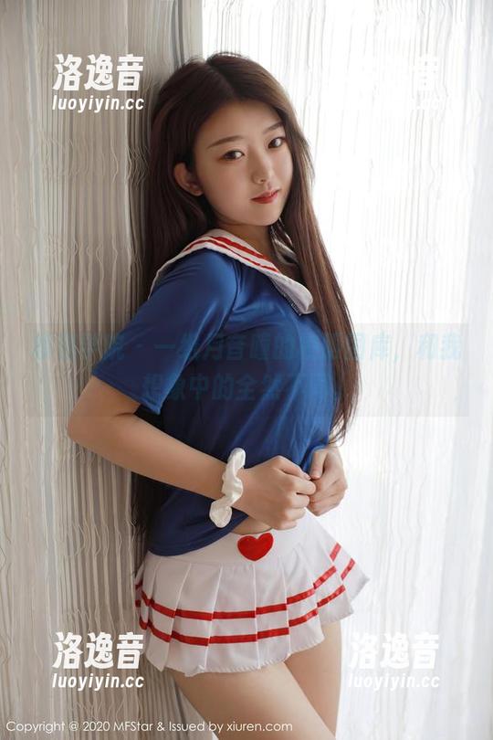 模范学院 - 一组月音瞳的校服图库，和我想象中的全然不同。