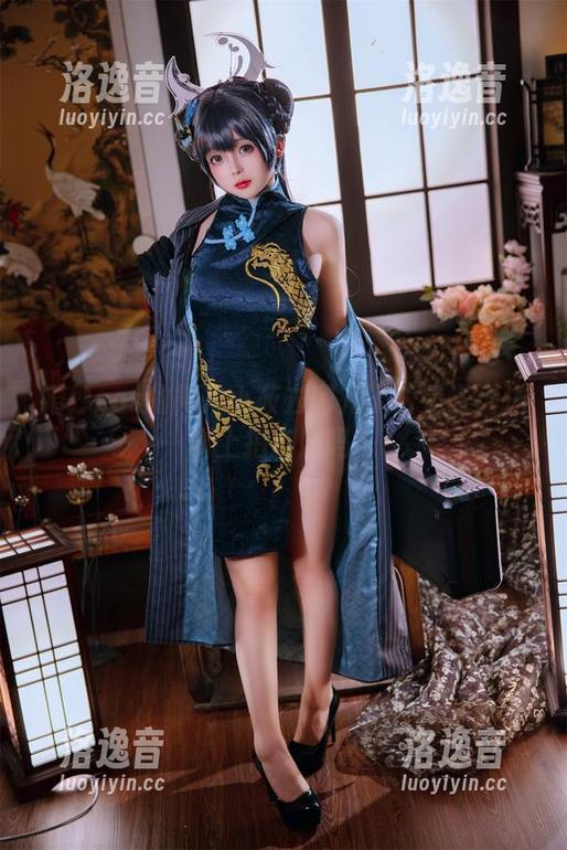 婚纱cos的樱井小莜去哪儿了？是去天边桥上拍剧照吗？