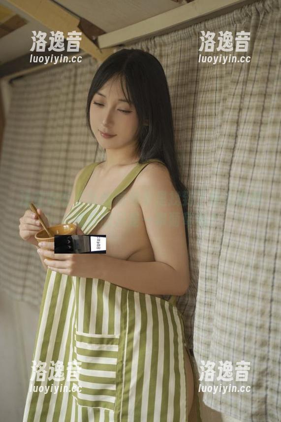 浅安安 浅安安在《巨峰葡萄》里找到了什么资源?就真的只是一串葡萄吗?
