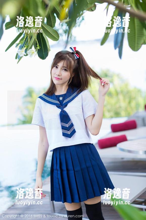 爱蜜社 - 姐姐的身影如此清晰，乐薇Vivi让我想多加几道特效，哈哈，谁能拒绝呢？
